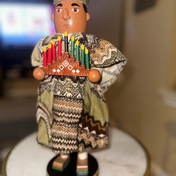 Kwanzaa Nutcracker Village Collection African-Inspired Candle Holder Figurine - Picture 6 of 8